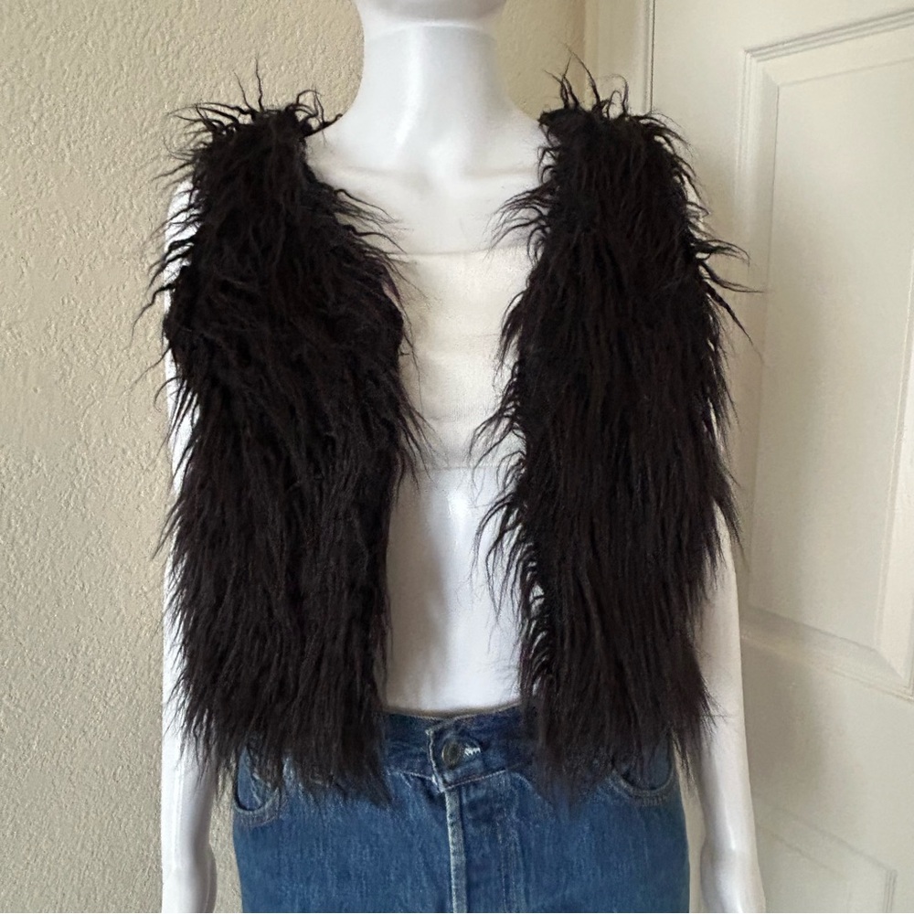 Alythea Black Sleeveless Open Front Vegan Fur Vest Small